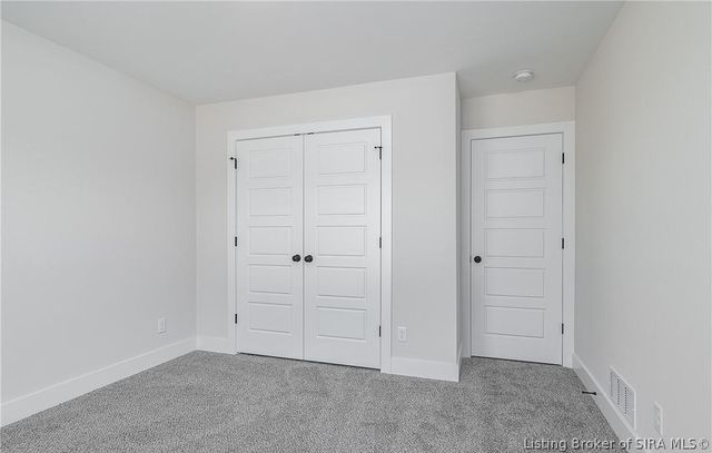8008 Turf Way Trail, Sellersburg, IN 47111