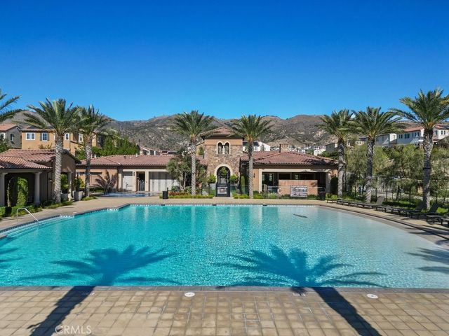 20752 Spruce, Porter Ranch, CA 91326