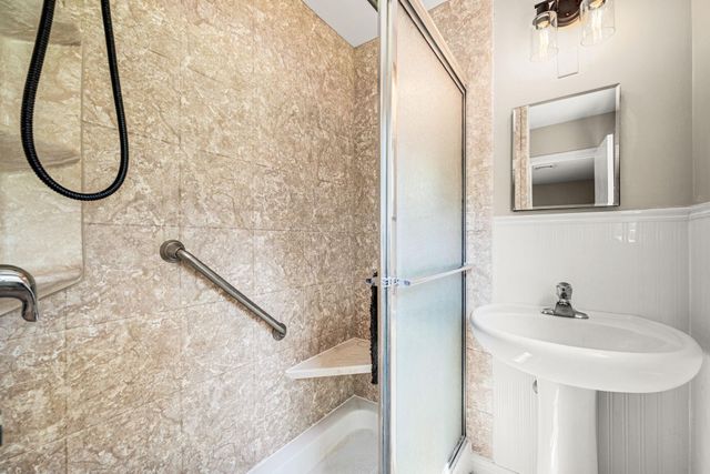 44 ANDOVER RD, Glenmoore, PA 19343