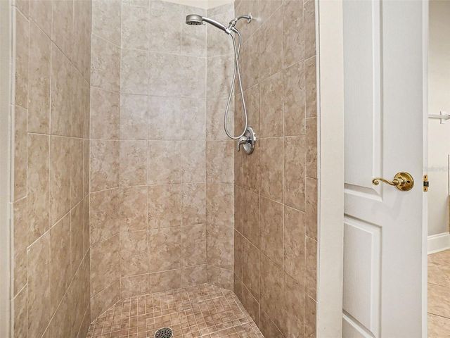 1221 VALLEY CREEK RUN, Winter Park, FL 32792