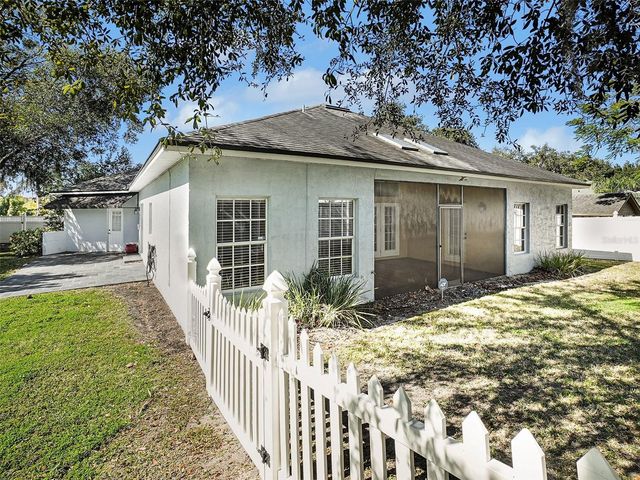 1221 VALLEY CREEK RUN, Winter Park, FL 32792