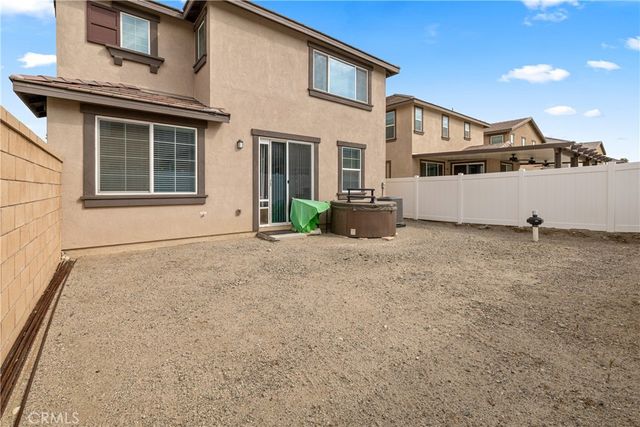 2476 Gunner Ridge, Rialto, CA 92377