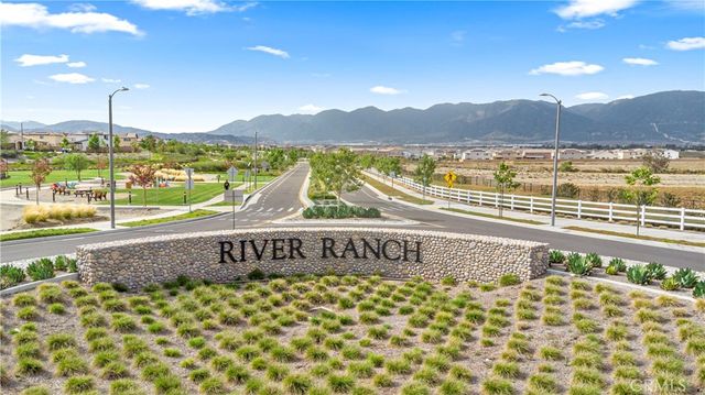 2476 Gunner Ridge, Rialto, CA 92377