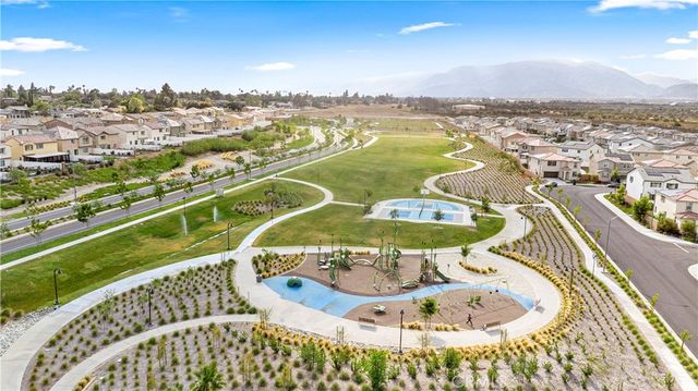 2476 Gunner Ridge, Rialto, CA 92377