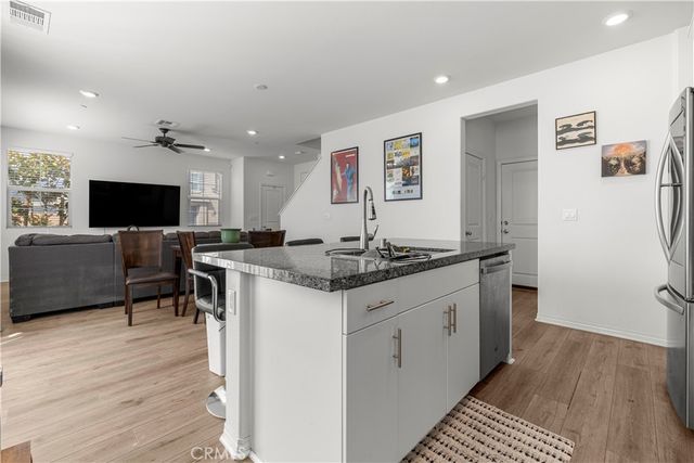 2476 Gunner Ridge, Rialto, CA 92377