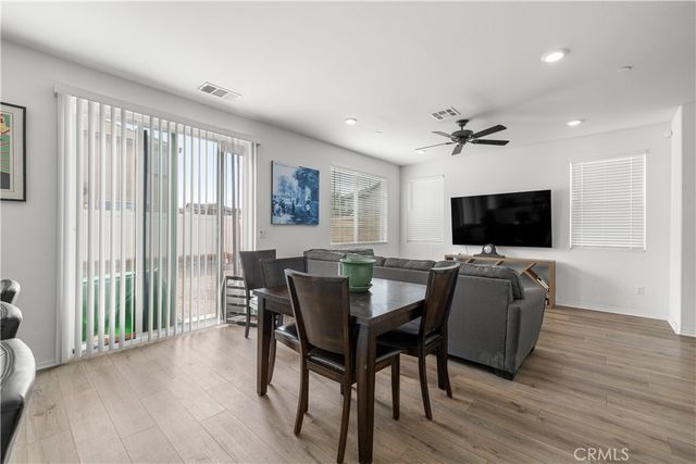 2476 Gunner Ridge, Rialto, CA 92377