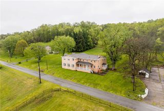 36 Little Mingo Rd, Nottingham, PA 15332