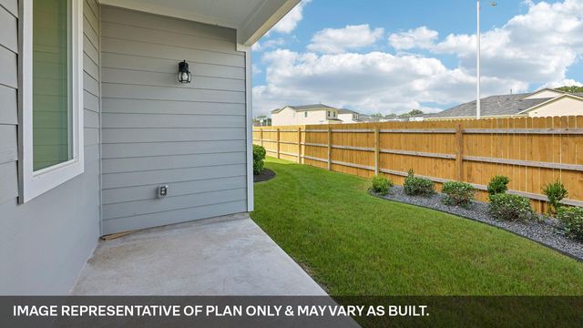 328 George Neggan LN, Bastrop, TX 78602
