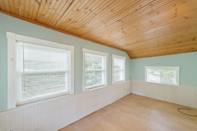 206 Carlton Avenue, Cloquet, MN 55720