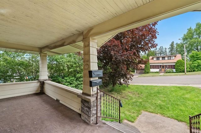 206 Carlton Avenue, Cloquet, MN 55720