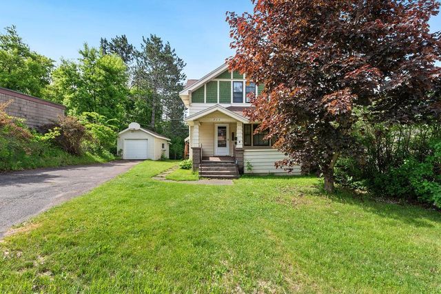 206 Carlton Avenue, Cloquet, MN 55720