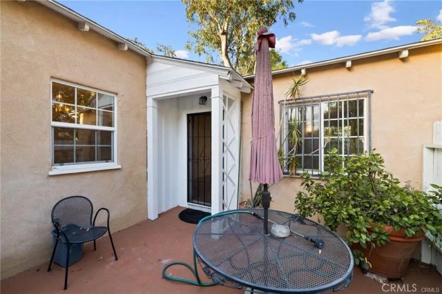 1283 S Dunsmuir, Los Angeles, CA 90019