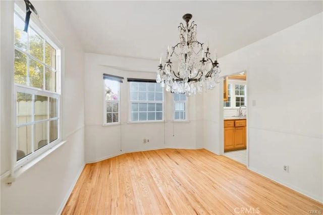 1283 S Dunsmuir, Los Angeles, CA 90019