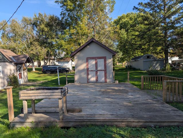 616 E Adolphus Avenue, Fergus Falls, MN 56537