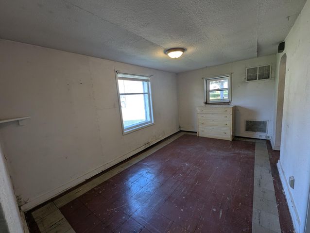 616 E Adolphus Avenue, Fergus Falls, MN 56537