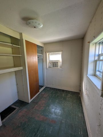 616 E Adolphus Avenue, Fergus Falls, MN 56537