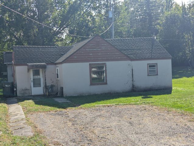 616 E Adolphus Avenue, Fergus Falls, MN 56537