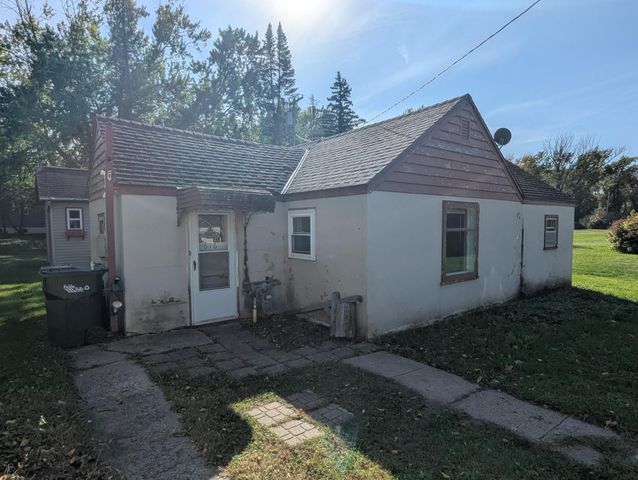 616 E Adolphus Avenue, Fergus Falls, MN 56537