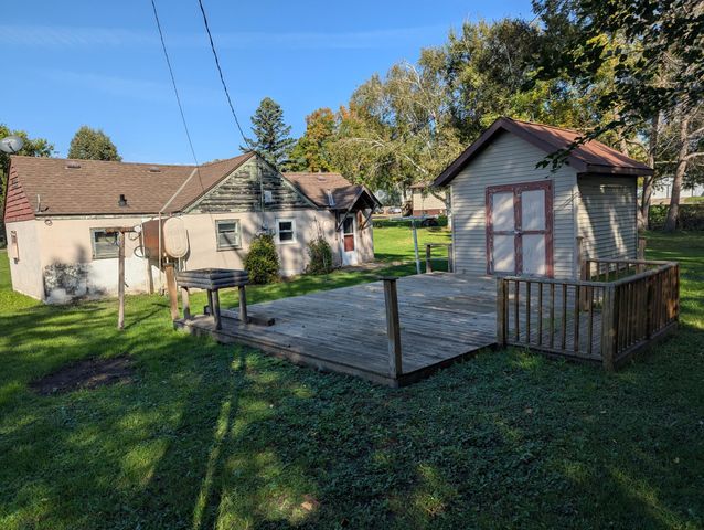 616 E Adolphus Avenue, Fergus Falls, MN 56537