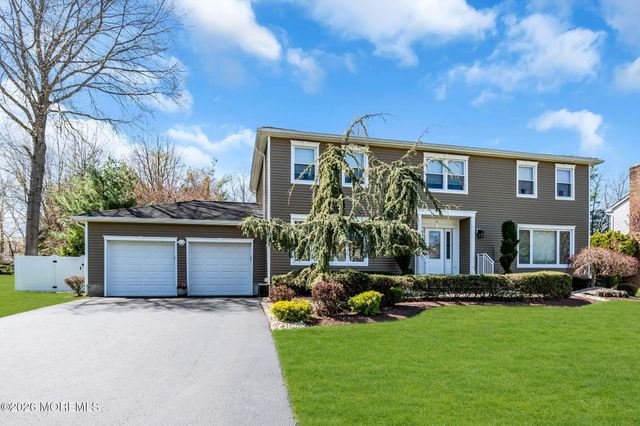 14 Scott Drive, Morganville, NJ 07751