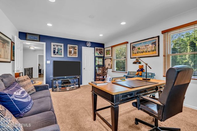 14 Scott Drive, Morganville, NJ 07751