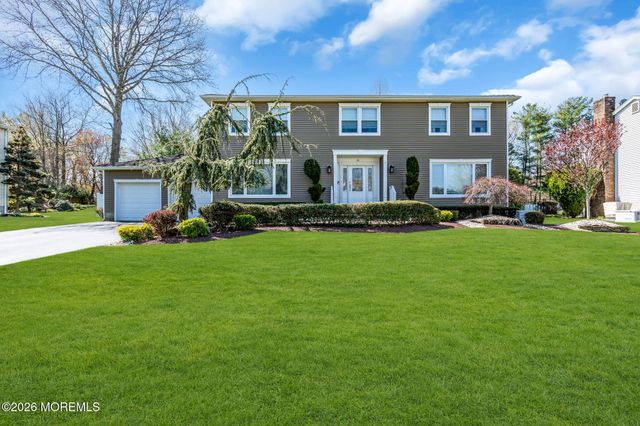 14 Scott Drive, Morganville, NJ 07751