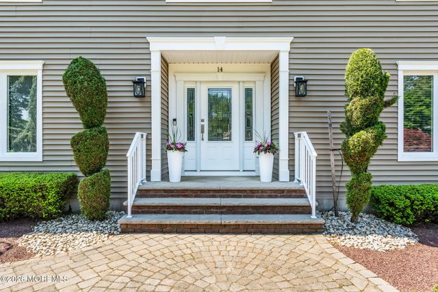 14 Scott Drive, Morganville, NJ 07751
