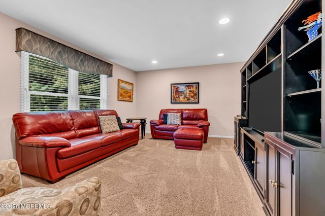 14 Scott Drive, Morganville, NJ 07751