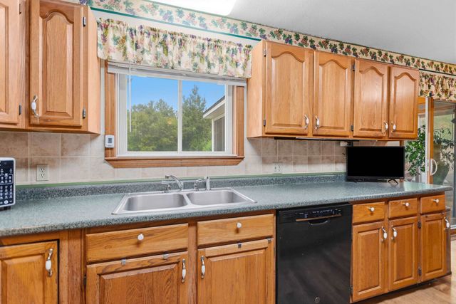 438 Pembroke Street, Pembroke, NH 03275