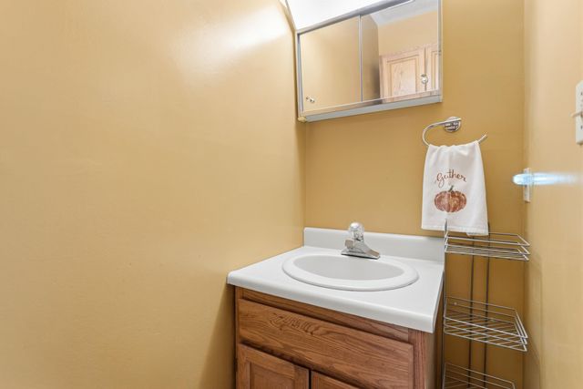 438 Pembroke Street, Pembroke, NH 03275