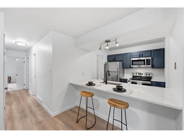 3790 Iris Ave B, Boulder, CO 80301