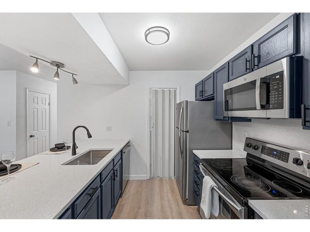 3790 Iris Ave B, Boulder, CO 80301