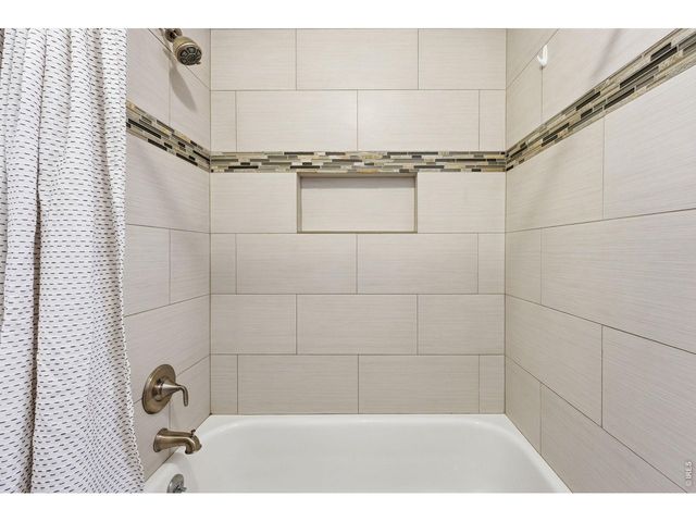 3790 Iris Ave B, Boulder, CO 80301