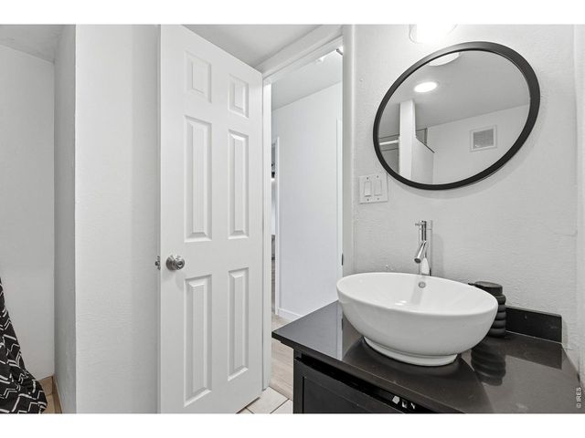 3790 Iris Ave B, Boulder, CO 80301