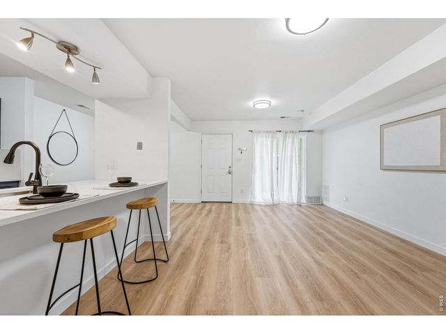 3790 Iris Ave B, Boulder, CO 80301