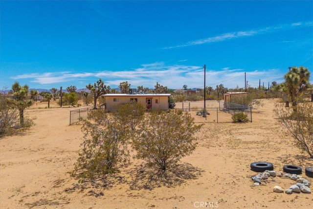 58382 Sunny Sands Drive, Yucca Valley, CA 92284