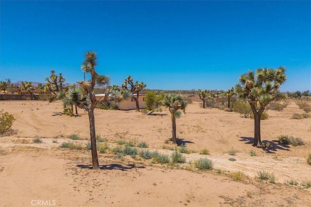 58382 Sunny Sands Drive, Yucca Valley, CA 92284