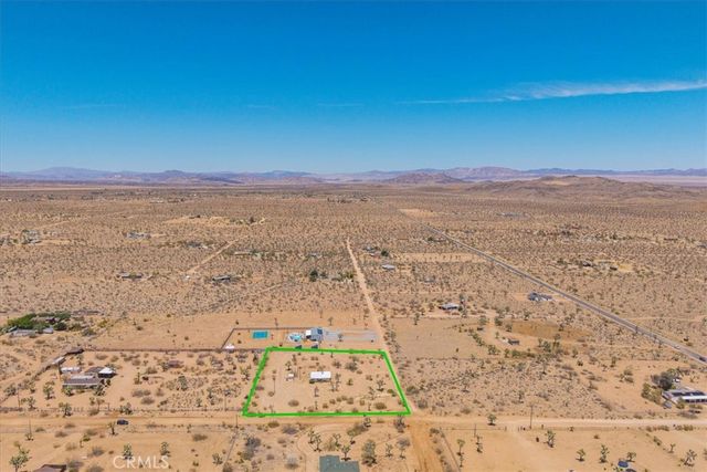 58382 Sunny Sands Drive, Yucca Valley, CA 92284