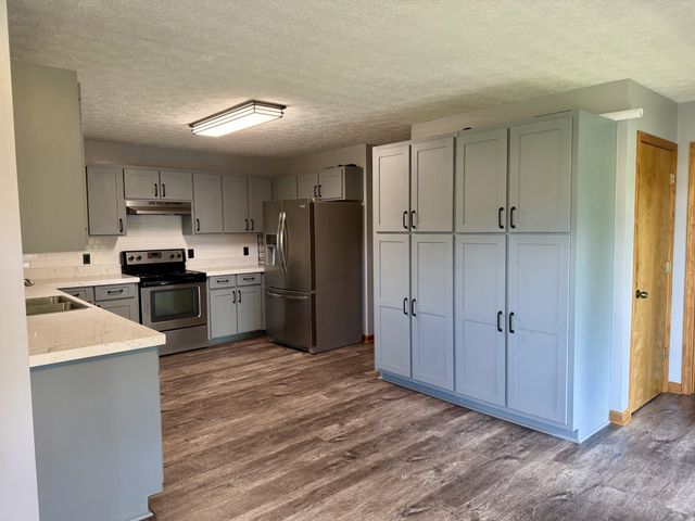 715 Clark Hollow Rd, Whitleyville, TN 38588