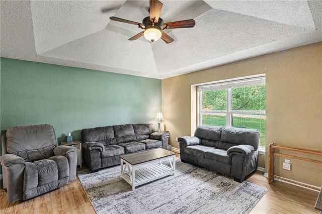 14308 Raymond Road, Kearney, MO 64060