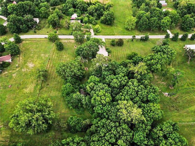 14308 Raymond Road, Kearney, MO 64060