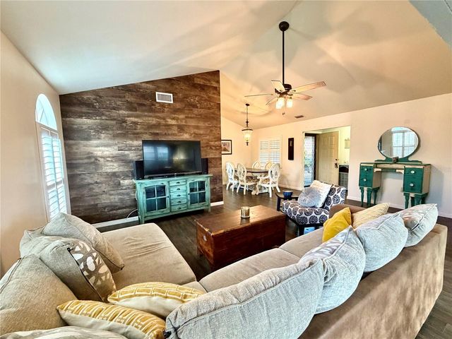 3606 57TH AVENUE DRIVE W, Bradenton, FL 34210