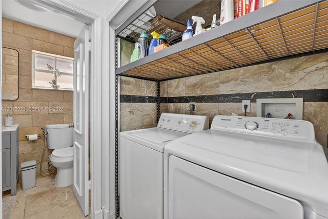 14661 SW 168th Ter, Miami, FL 33177