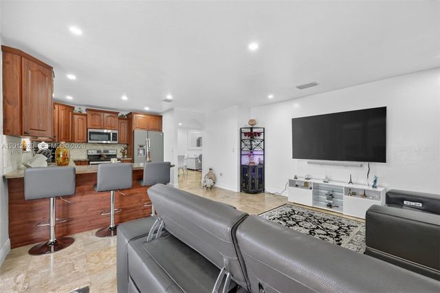 14661 SW 168th Ter, Miami, FL 33177