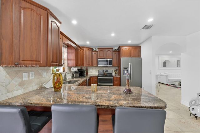 14661 SW 168th Ter, Miami, FL 33177