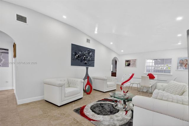 14661 SW 168th Ter, Miami, FL 33177