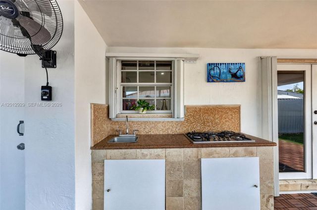 14661 SW 168th Ter, Miami, FL 33177