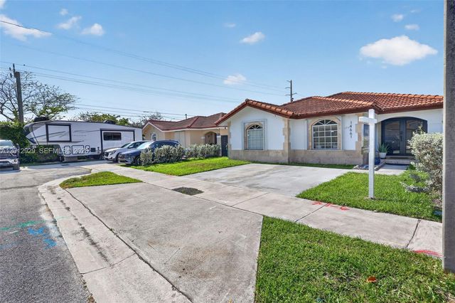 14661 SW 168th Ter, Miami, FL 33177