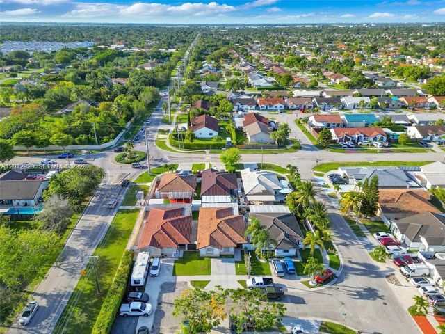 14661 SW 168th Ter, Miami, FL 33177