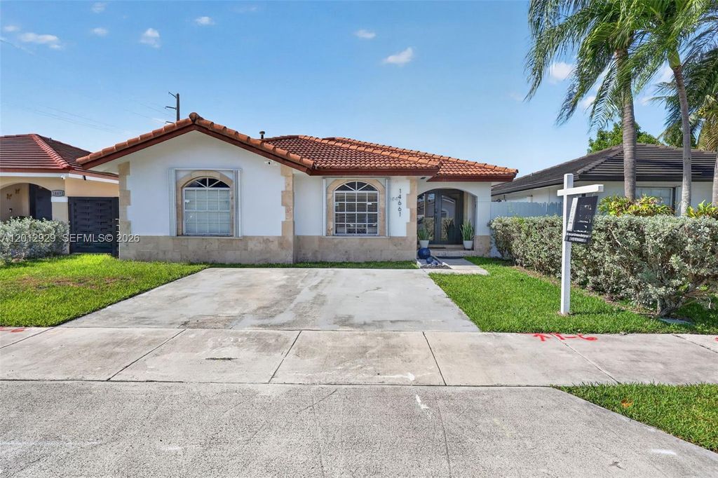 14661 SW 168th Ter, Miami, FL 33177